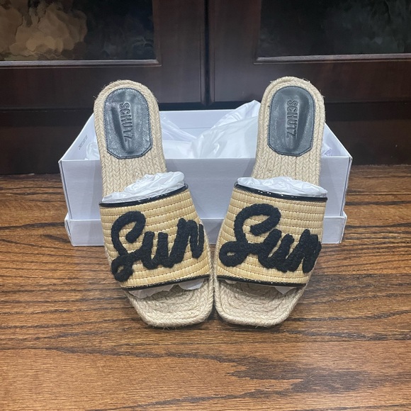 SCHUTZ Shoes - NWT Schutz Sun sandals.